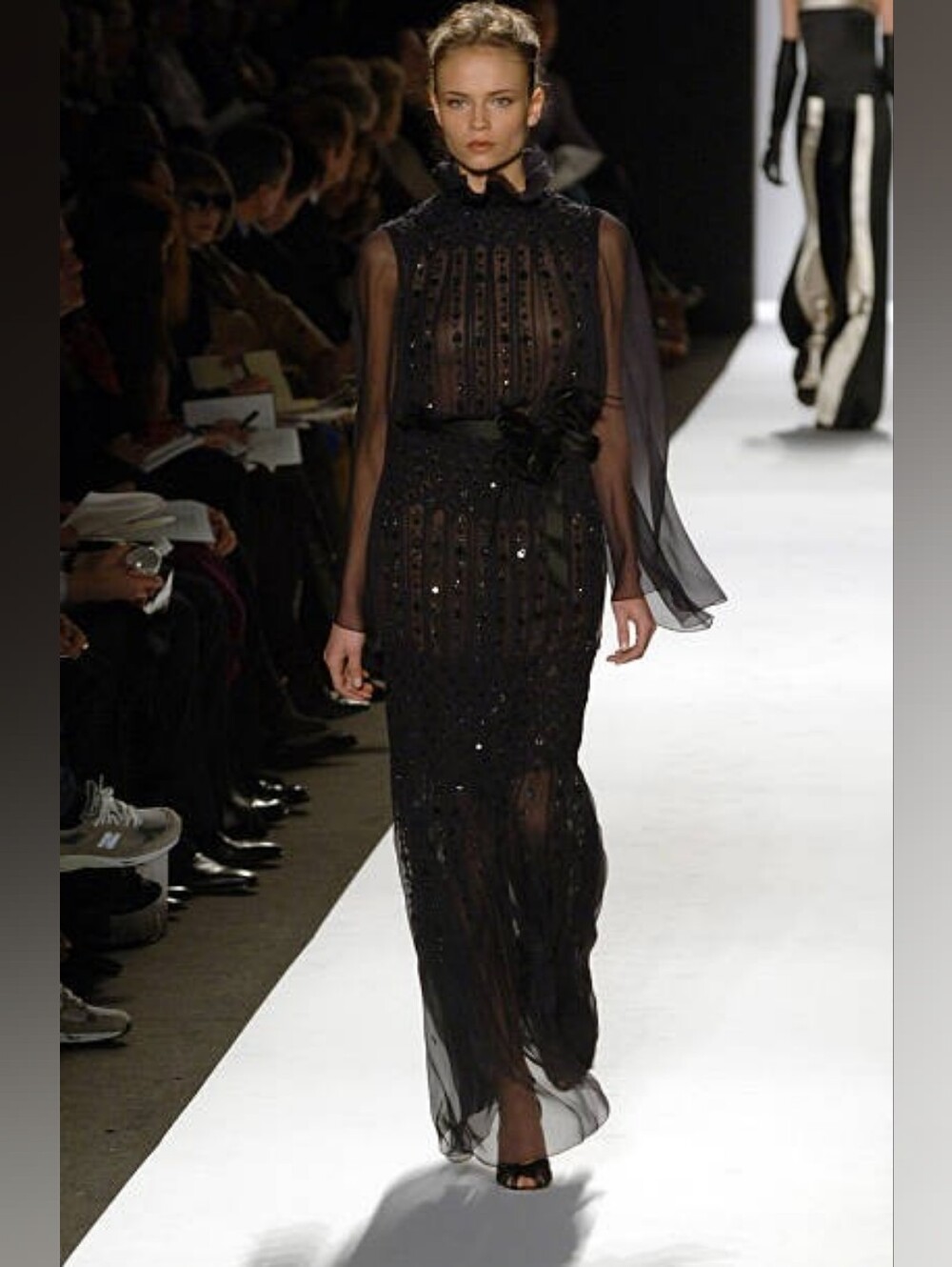 $8,000 OSCAR DE LA RENTA BLACK  SILK LACE BEAD ESTAB RUNWAY DRESS GOWN US 16 XL
